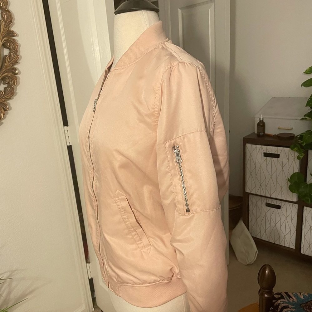 Light pink winter jacket - Picture 2 of 3